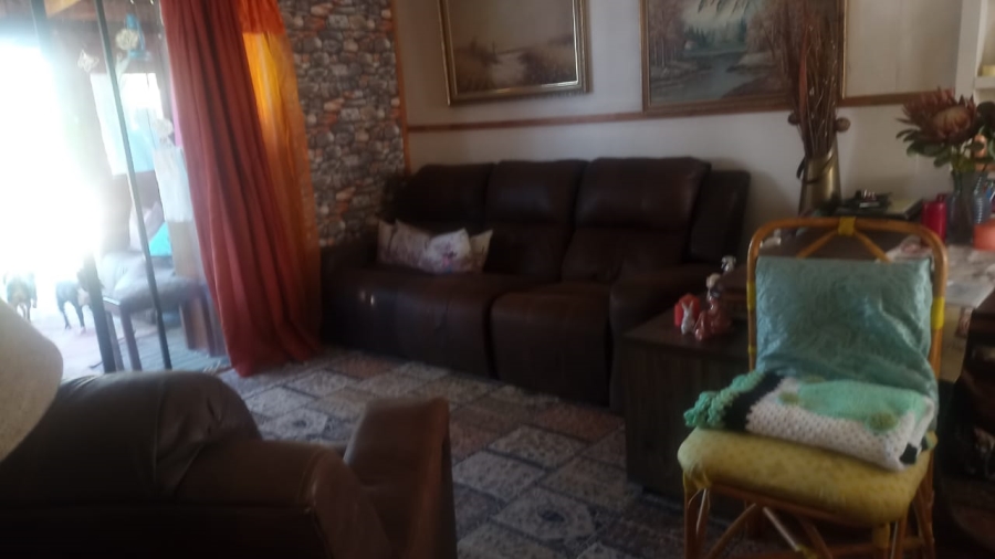 4 Bedroom Property for Sale in Ficksburg Free State